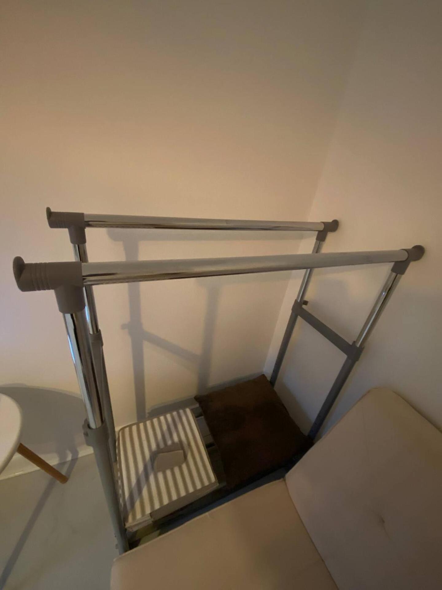 Séjour chez l'habitant Xl Bright Room+parking+fridge+micro - 20min Bridge - 3 Min Walk To Train/bus Station Londres