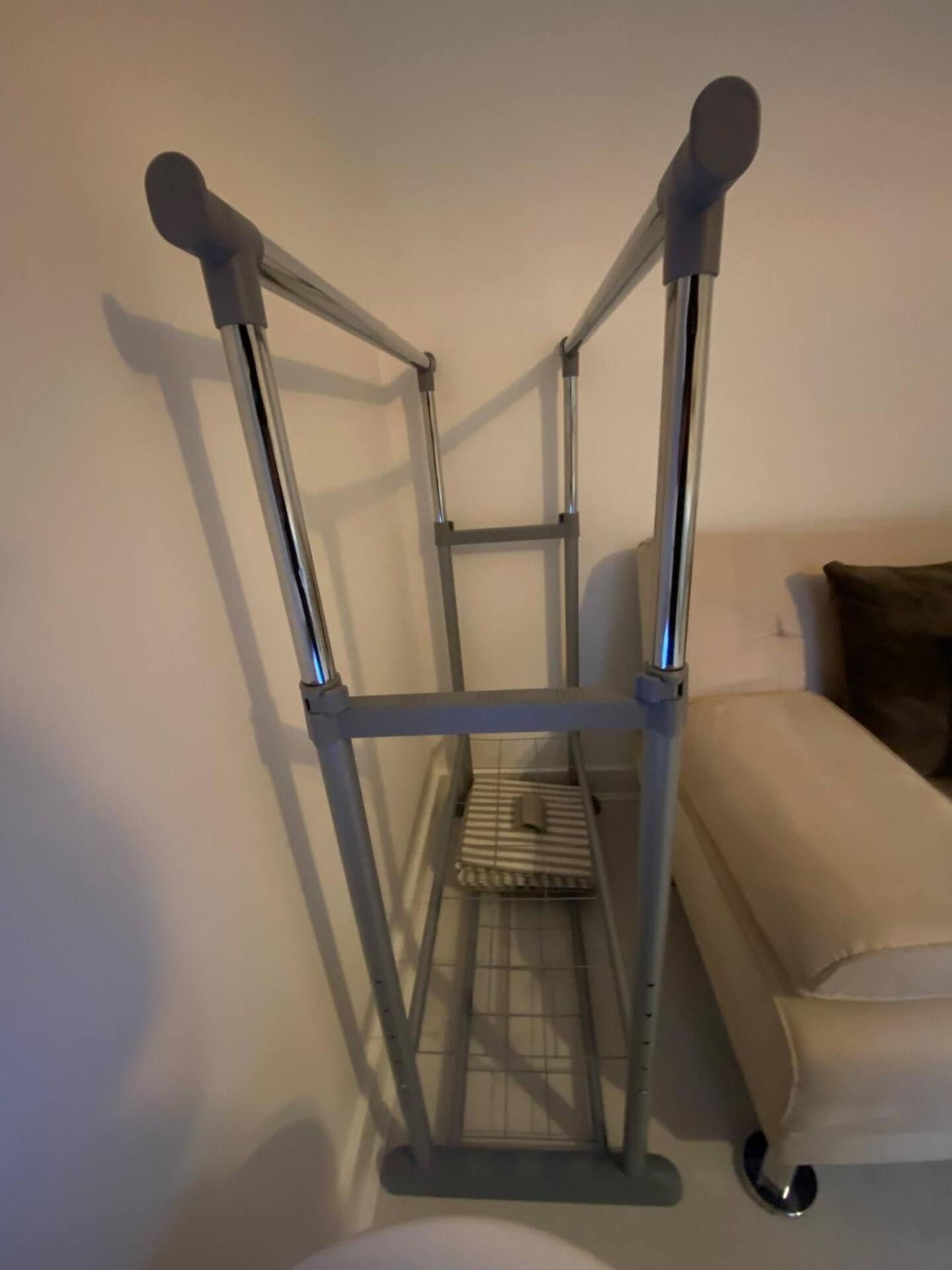 Xl Bright Room+parking+fridge+micro - 20min Bridge - 3 Min Walk To Train/bus Station Séjour chez l'habitant