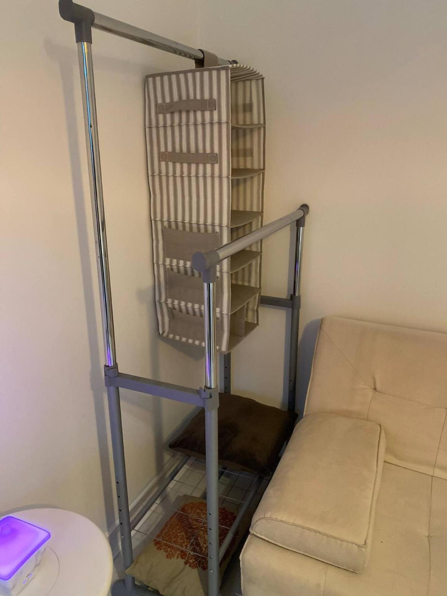 Séjour chez l'habitant Xl Bright Room+parking+fridge+micro - 20min Bridge - 3 Min Walk To Train/bus Station Londres